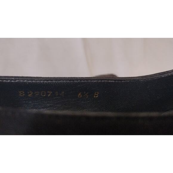 Stuart Weitzman Shoes Womens Size 6.5B Black Suede Pump Square Toe 2.5in Heel - Picture 9 of 9